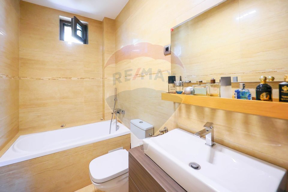 5 room House / Villa for sale, Exterior Vest area