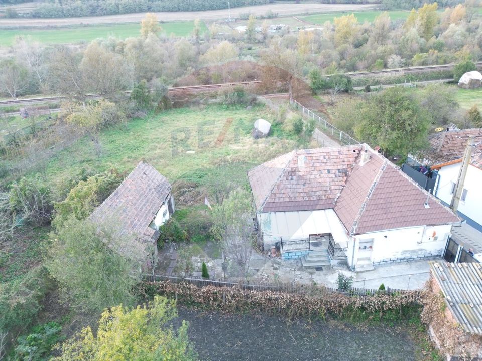 Casă de vânzare cu 3 camere în Axente Sever, județul Sibiu