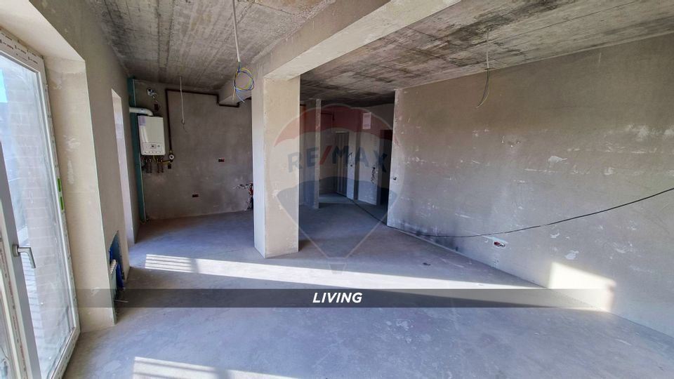 APARTAMENT DE VÂNZARE cu 3 camere în Baia Mare