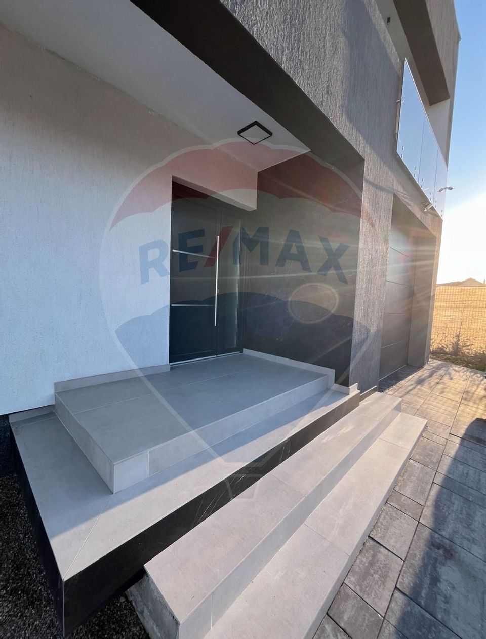 Smart Home de Vânzare în Sânpetru, Brașov – Construcție Premium