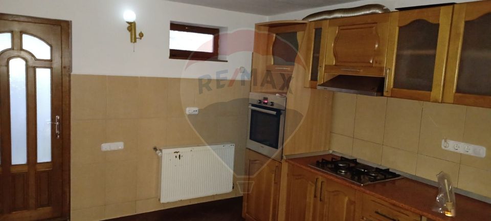 DE INCHIRIAT: Casă / Vilă P+1 - Zona Centrala BAIA MARE