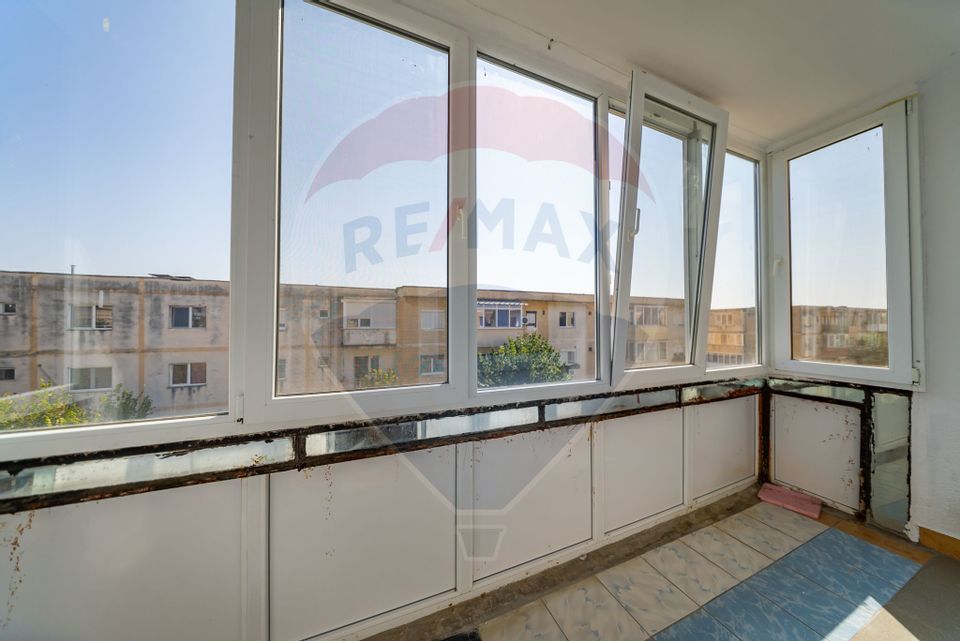 Apartament cu 2 camere de închiriat în zona Micalaca +loc de parcare