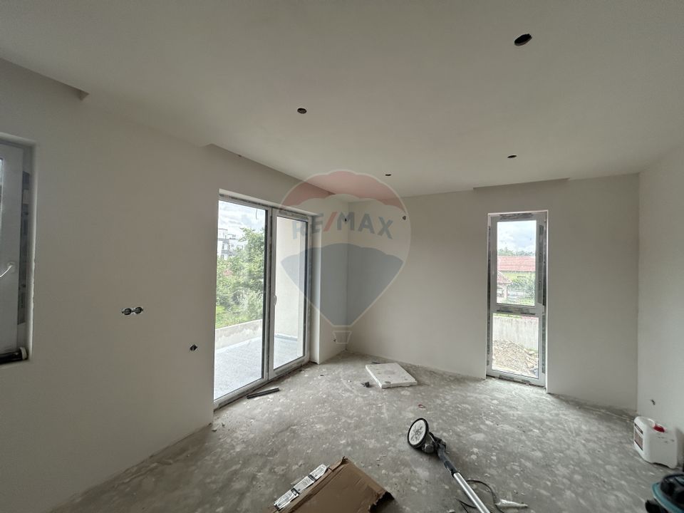 Apartament cu 2 camere de vânzare bloc NOU centrul vechi