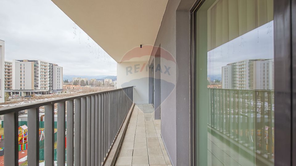 3 room Apartment for rent, Tractorul area