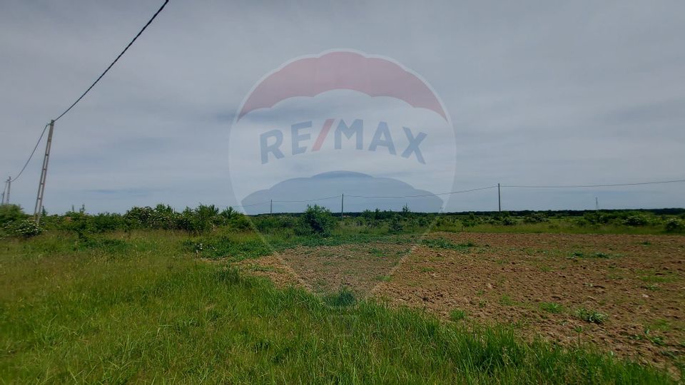 Land 530sqm Gepiu / Strada Secundara