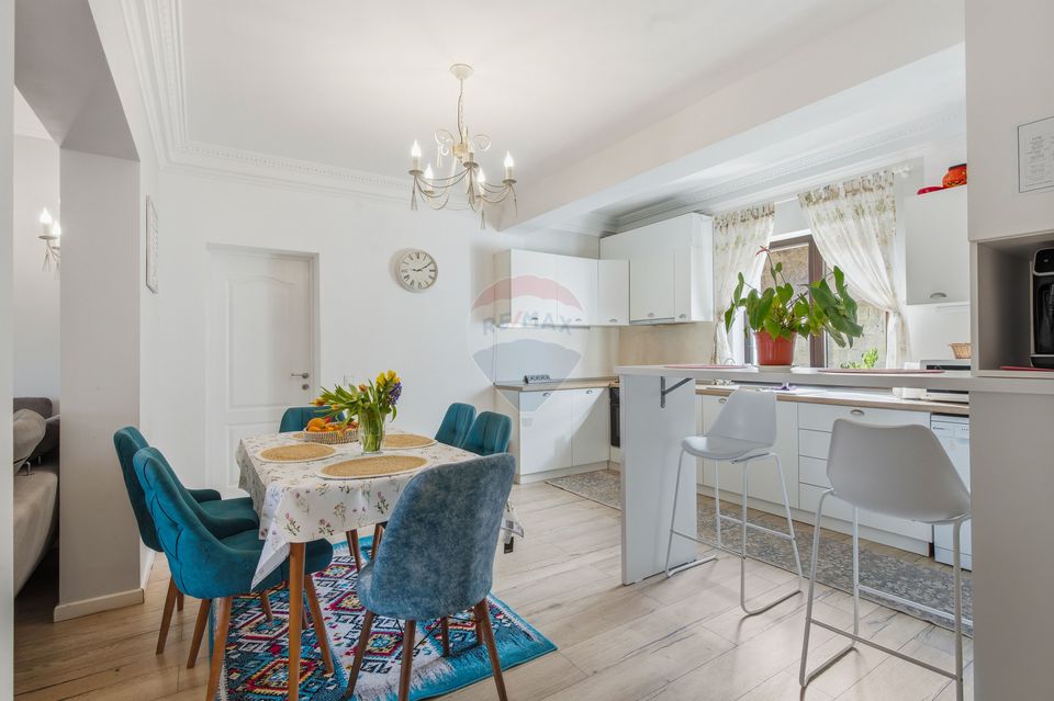 9 room House / Villa for sale