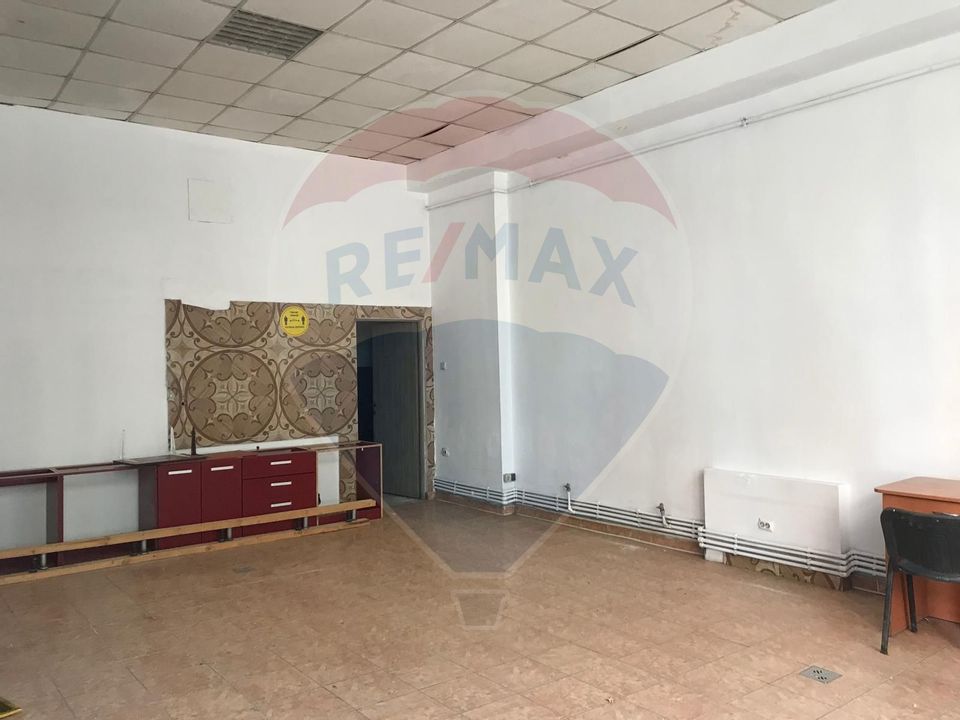 95sq.m Commercial Space for rent, UTA area