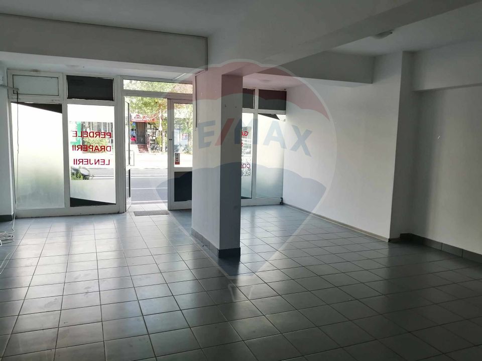 48.43sq.m Commercial Space for rent, Micro 14 area
