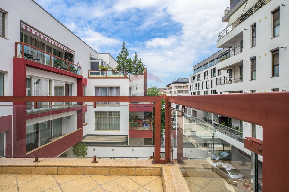 4 room Apartment for sale, Herastrau area