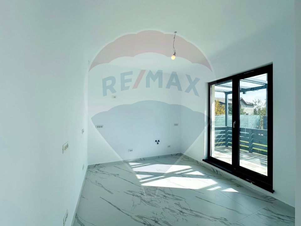 Casa noua, individuala, stil american - Crevedia