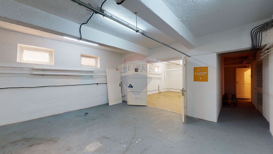 Semi-basement commercial space Bucurestii Noi / Straulesti Metro