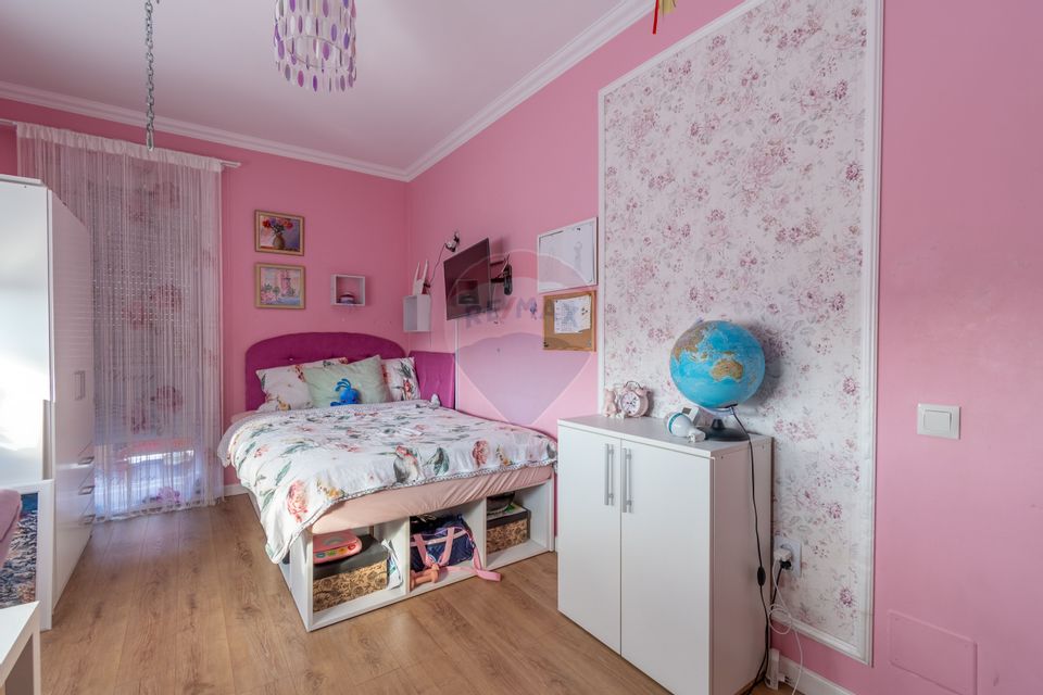 Apartament de vanzare, 3 camere, Strada Sesul de Sus, Zona Pepco