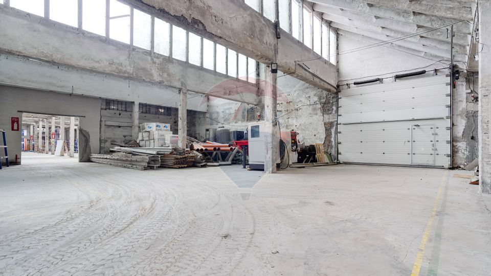 3,700sq.m Industrial Space for rent