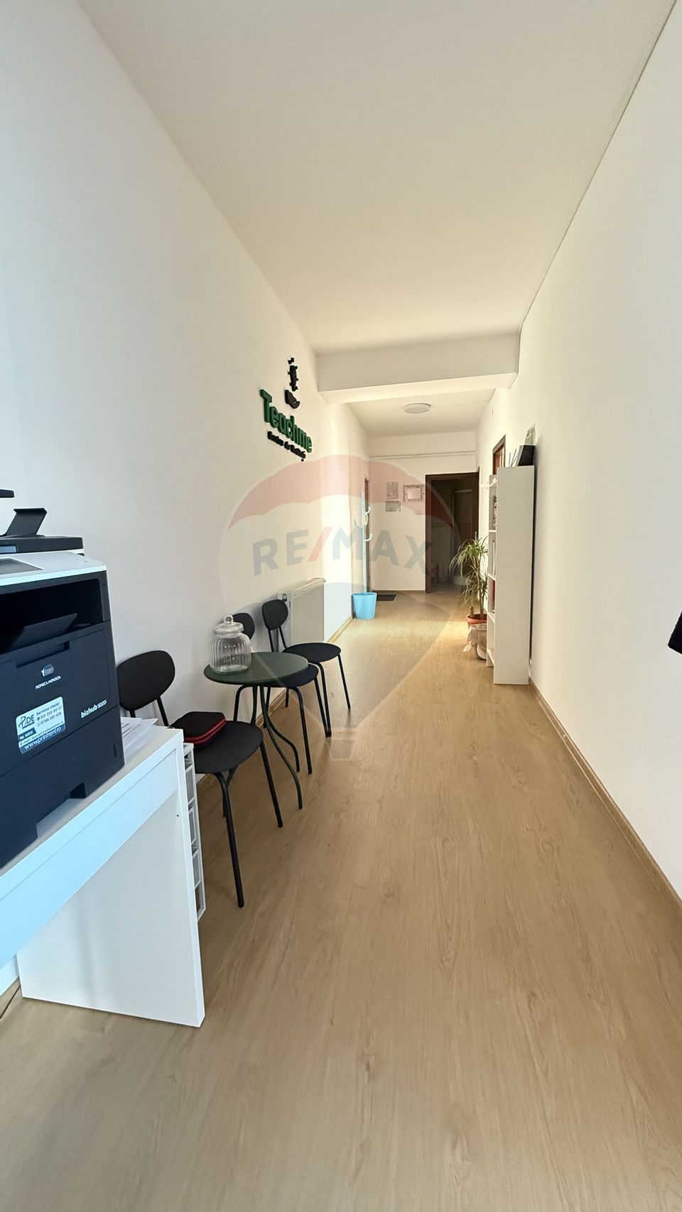 Apartament cu 3 camere de vânzare Voluntari