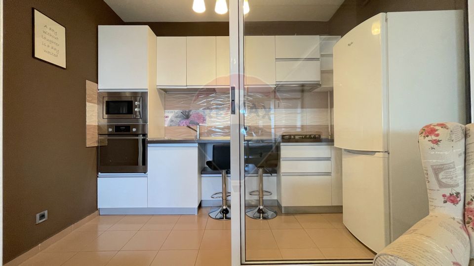 Apartament modern cu 1 camere de închiriat, cu loc de parcare, Coresi