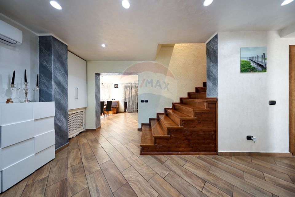 Conac, proprietate unica, in mijlocul naturii, Sacele!