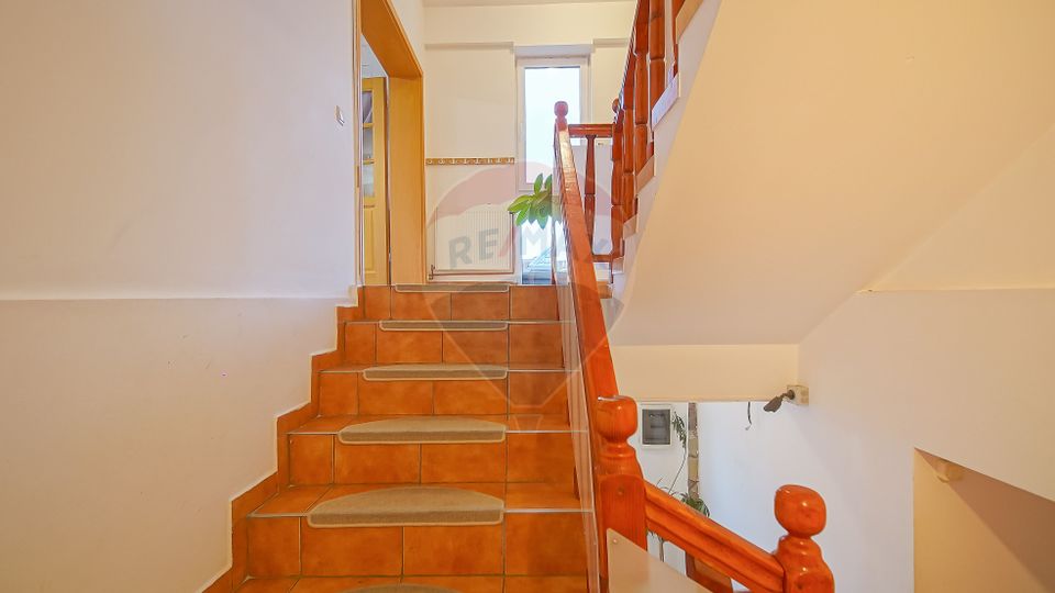 400sq.m Office Space for rent, Central area