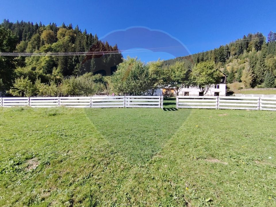 Casă în Vatra Dornei, zona Argestru, cu 11.541m.p. TEREN INTRAVILAN