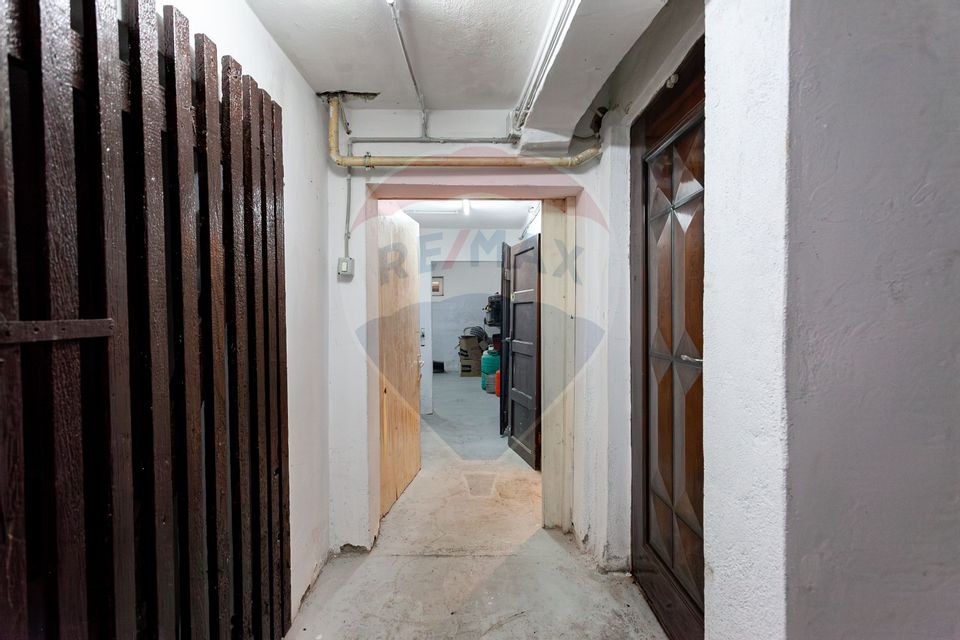 8 room House / Villa for sale, Ultracentral area