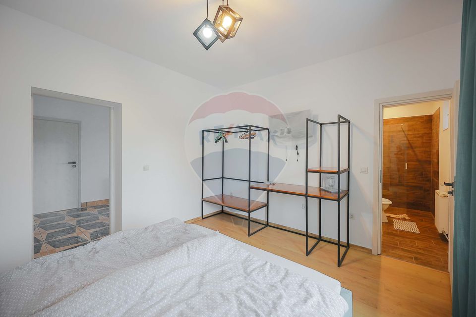 11 room Hotel / Pension for sale