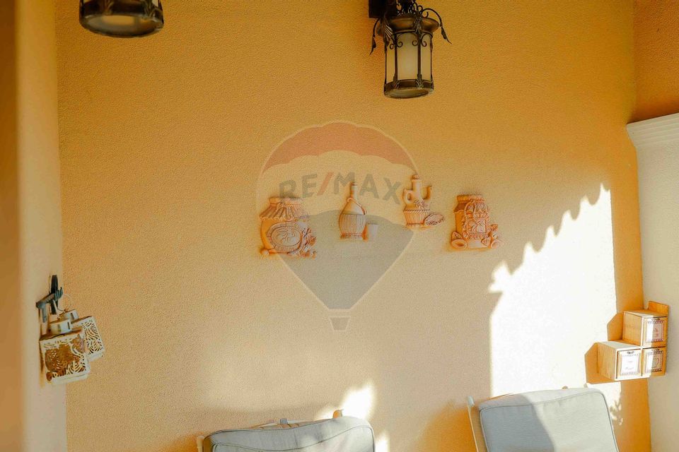 Casă / Vilă cu 5 camere de vânzare în zona Dealuri Oradea