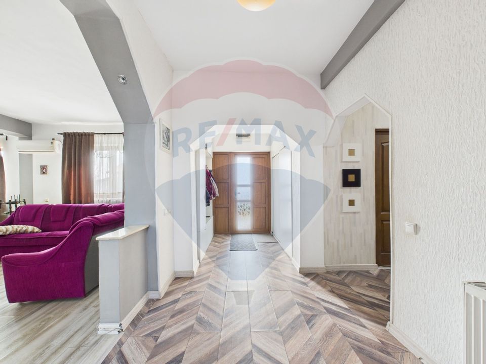 5 room House / Villa for sale