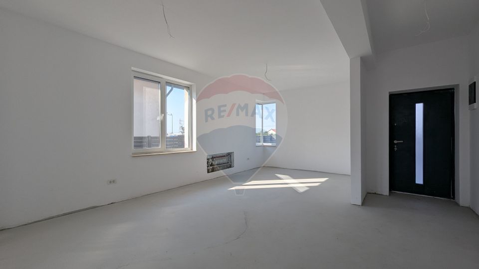 De Vânzare Vilă Cu 4 Camere Noua in Complex rezidențial Alfa Vile