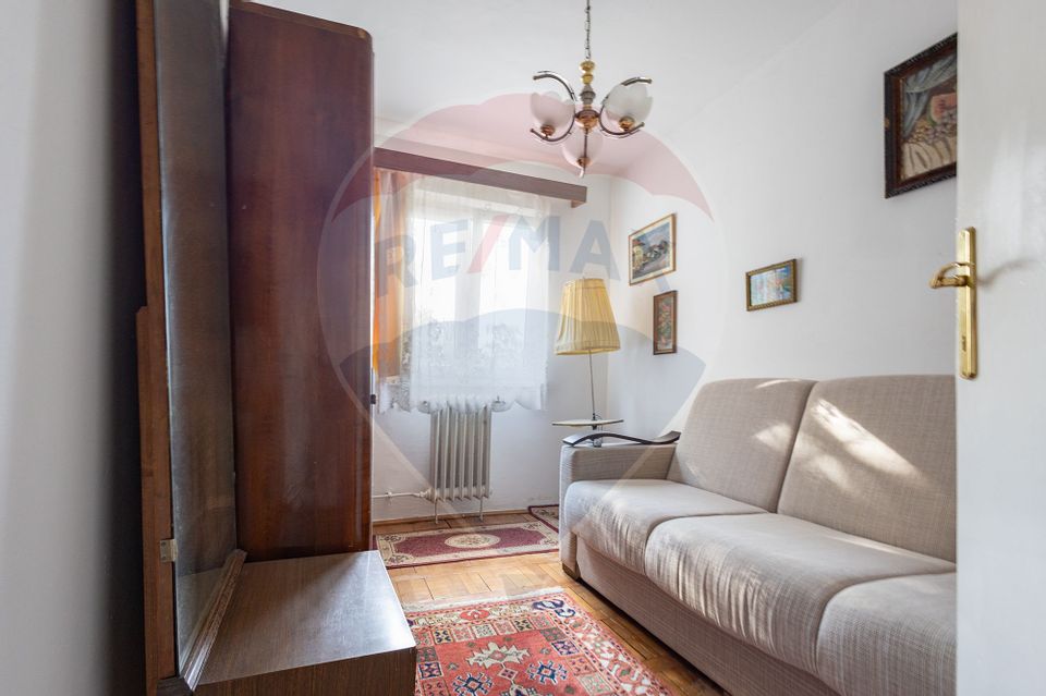 Apartament cu 3 camere de închiriat în zona Take Ionescu