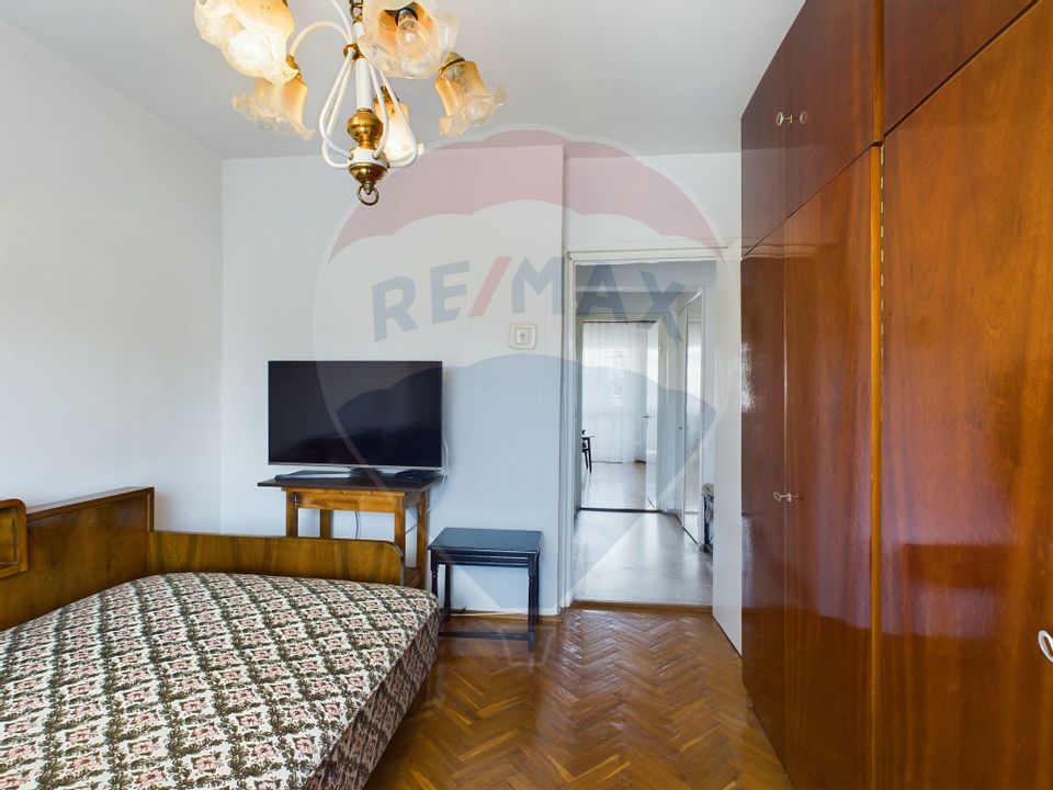 Apartament 3 camere, Calea Bucureşti