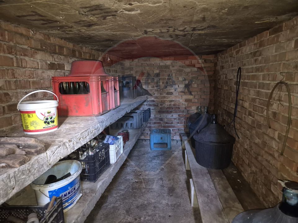 Casă de vânzare cu 4 camere si anexe in  Horgești-Recea