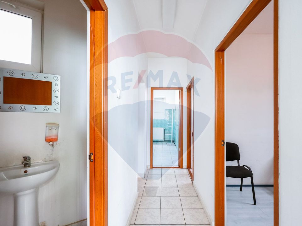 67sq.m Commercial Space for sale, Episcopia Bihorului area