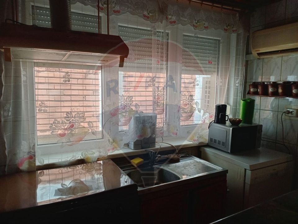 6 room House / Villa for sale, Romanilor area