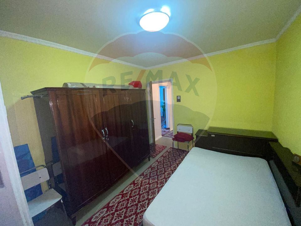 Apartament cu 3 camere de închiriat în zona Rahova