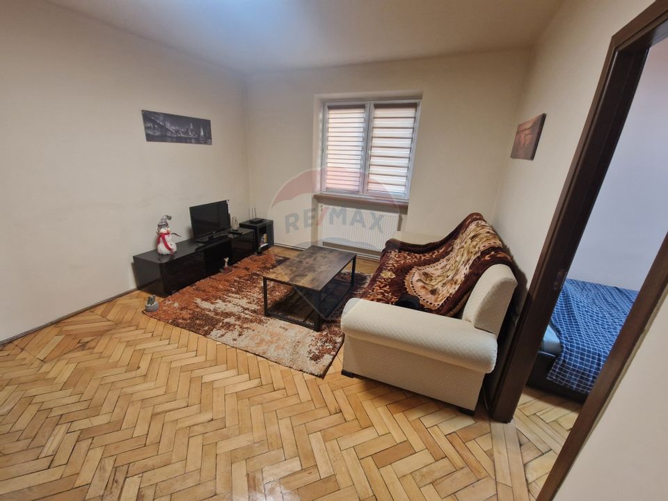 Apartament de inchiriat, 2 camere,  zona Centrala