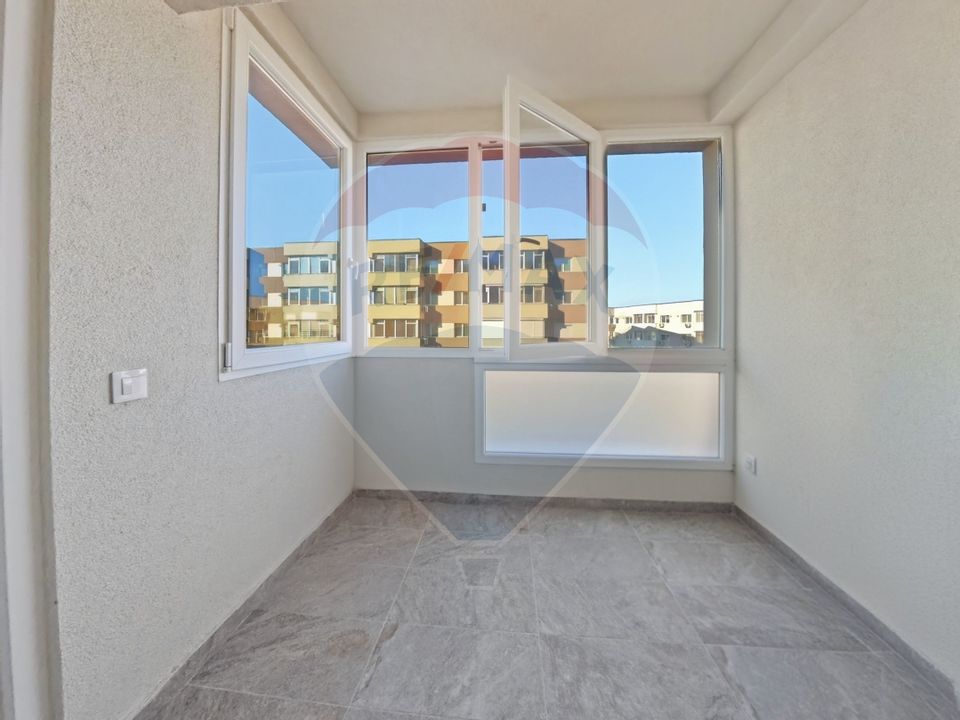 Apartament cu 2 camere de vanzare in Complex Bacovia - Fiald