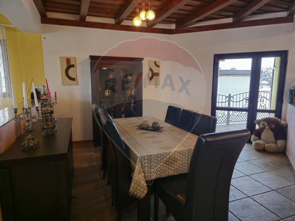 12 room House / Villa for sale, Central area