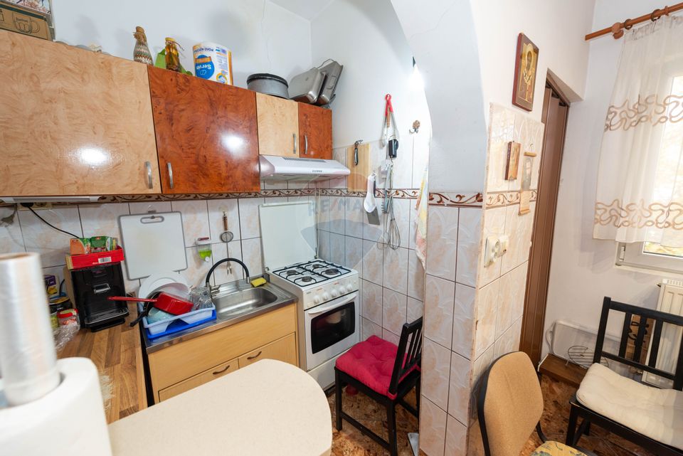 Villa for sale in P-ta Unirii area 140 sqm land