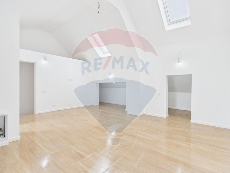 4 room House / Villa for sale