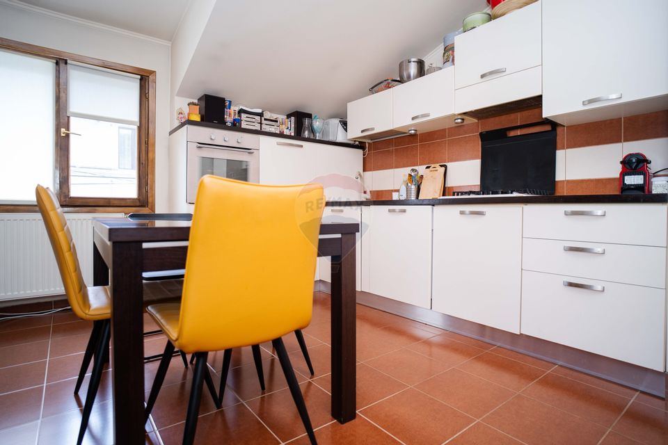 Apartament 3 camere pe strada Păcurari