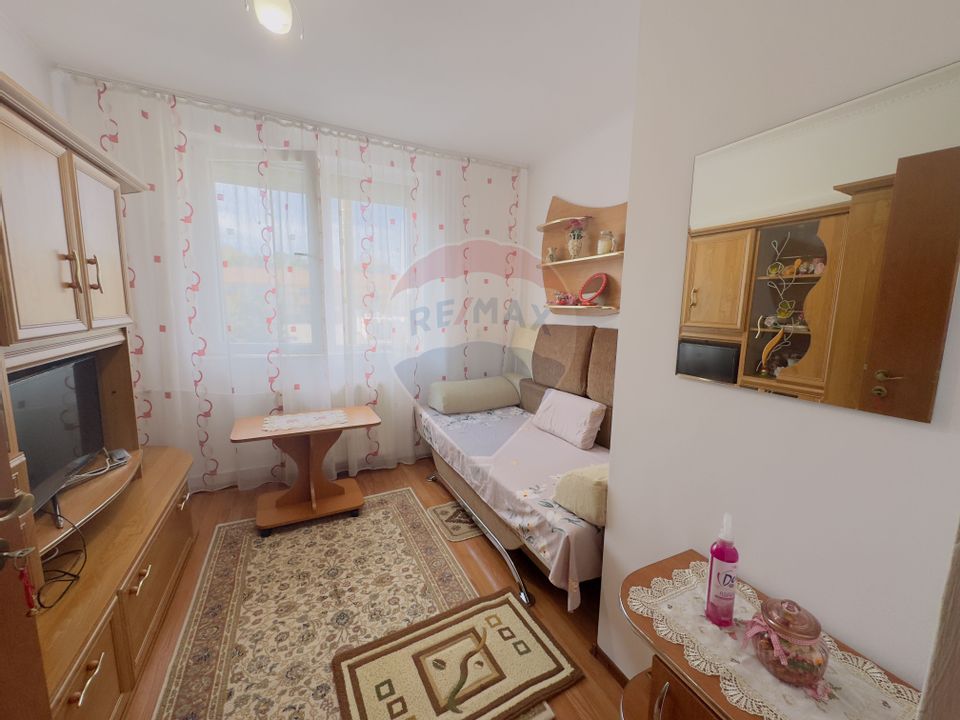 3 room Apartment for rent, Cantemir area