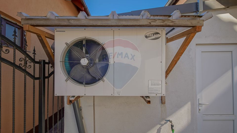 4 room House / Villa for sale