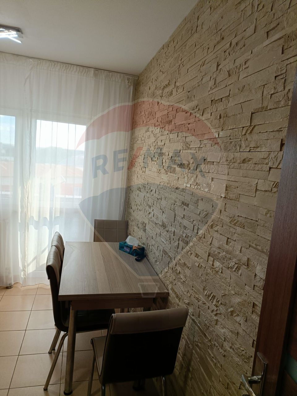 Apartament cu 2 camere de vânzare în zona George Enescu