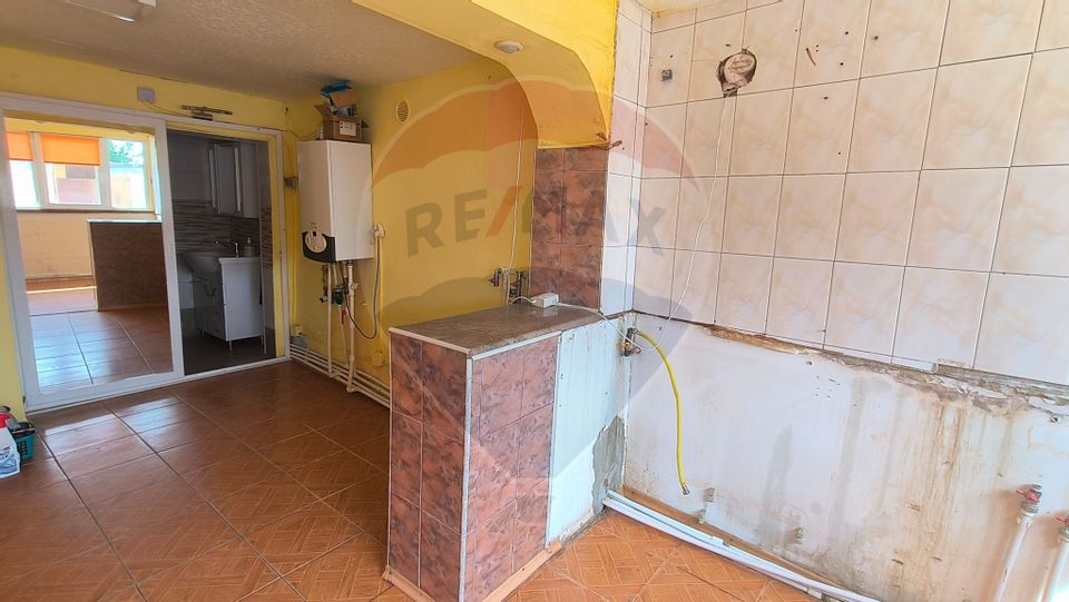 Casă cu teren de vânzare în zona Nord-Est Galați