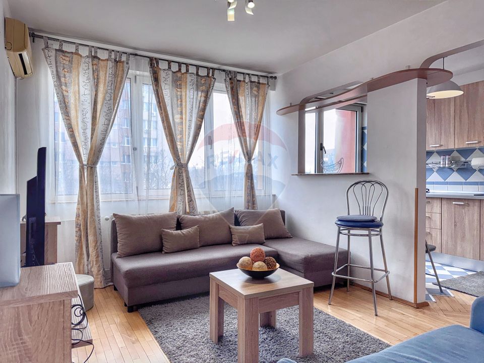 2 room Apartment for rent, P-ta Unirii area