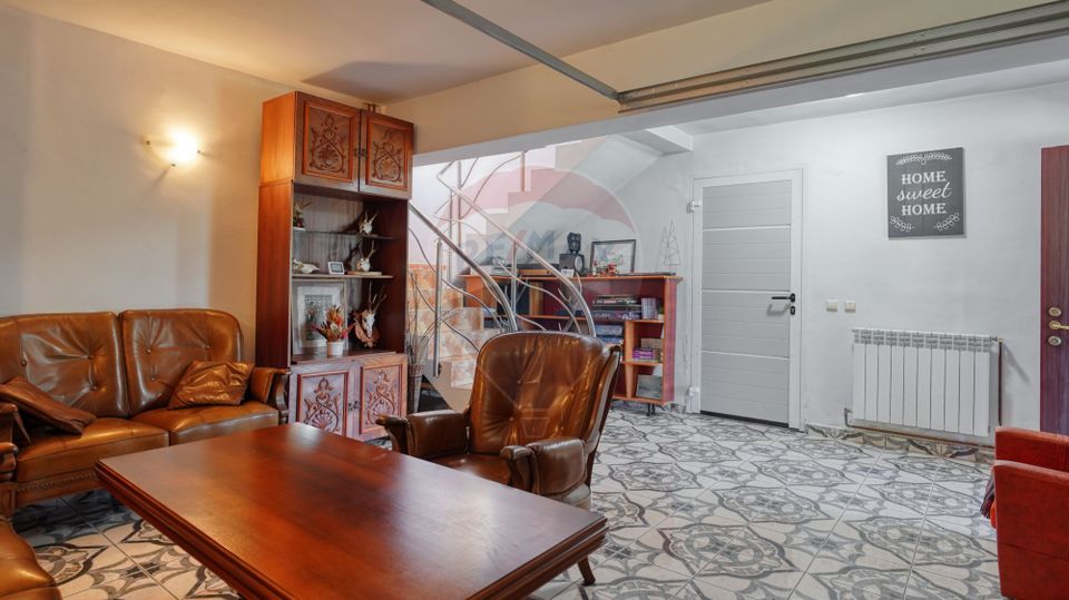 7 room House / Villa for sale