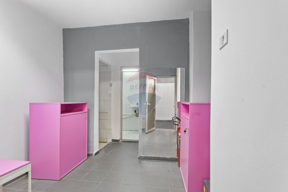 28sq.m Commercial Space for sale, Alfa area