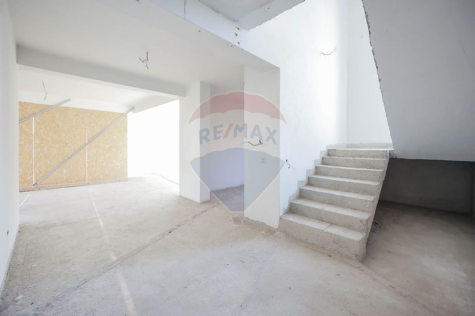 5 room House / Villa for sale