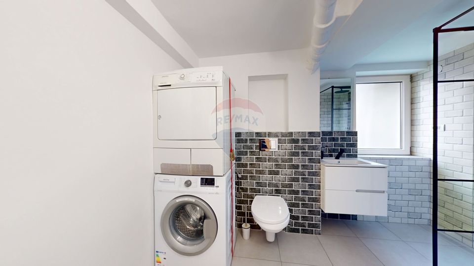 Casă / Vilă cu 9 camere de vânzare în zona Valea Cerbului comision 0%