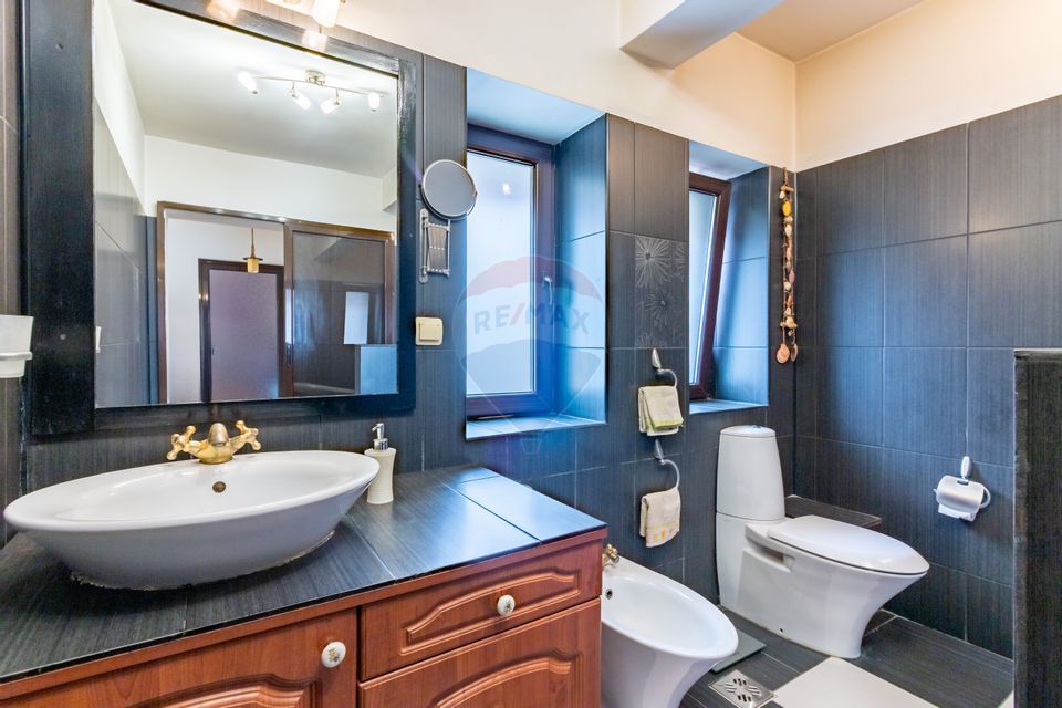 5 room House / Villa for sale