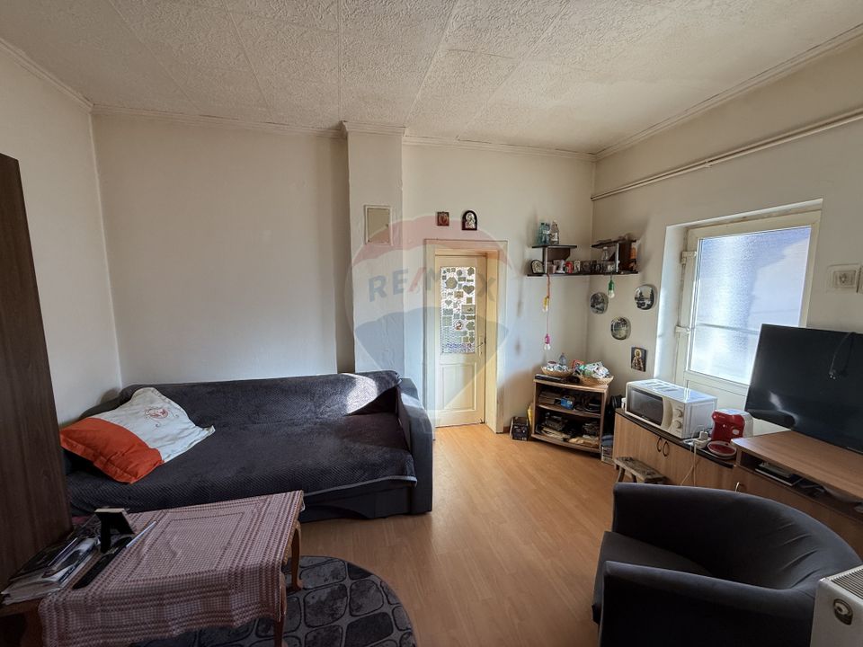 5 room House / Villa for sale, Central area